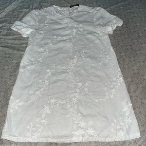 Zara white short embroidery dress